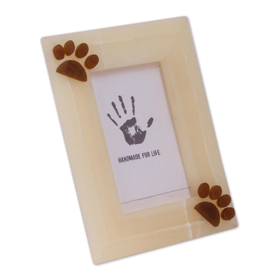 Onyx photo frame, 'Cute Paws' (4x6) - Paw Print Natural Onyx Photo Frame from Mexico (4x6)