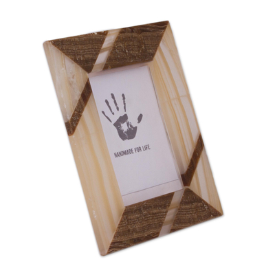 Onyx photo frame, 'Modern Lines in Brown' (4x6) - Modern Brown Onyx Photo Frame from Mexico (4x6)