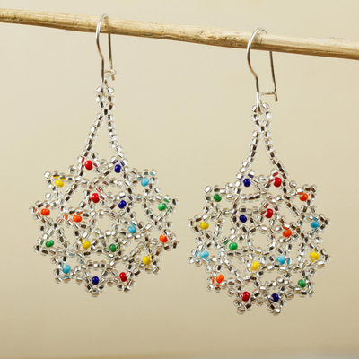 Ohrhänger aus Glasperlen - Klare und farbenfrohe florale Glasperlen-Ohrringe