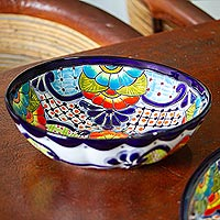 Cuenco para servir de cerámica, 'Raining Flowers' - Cuenco para servir de cerámica estilo talavera mexicana