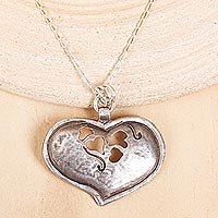Collar colgante de plata de ley, 'Cutout Heart' - Collar colgante de plata de ley en forma de corazón de México