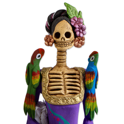 Escultura de cerámica - Estatuilla de Catrina hecha a mano artesanalmente de México