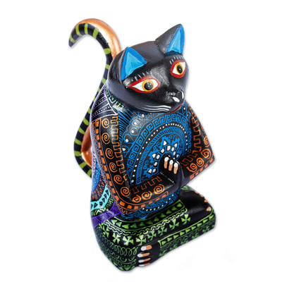 Escultura de alebrije de madera, 'Gato Meditando' - Pequeña Escultura de Alebrije de Gato Meditando de México