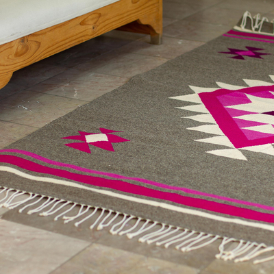 Wool area rug, 'Solar Symbol' (4x6.5) - Magenta and Grey Wool Area Rug from Mexico (4x6.5)