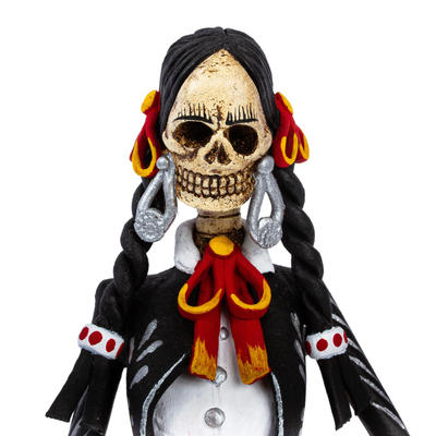 Figura de cerámica, 'Mariachi Catrina' - Escultura de esqueleto de cerámica hecha a mano del Día de Muertos