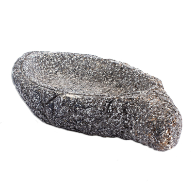 Herzstück aus Basalt - Handgeschnitzte Basaltplatte aus Mexiko