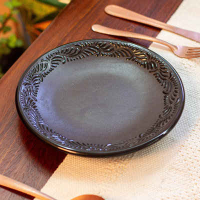 Ceramic luncheon plates, Tradition in Black (pair)