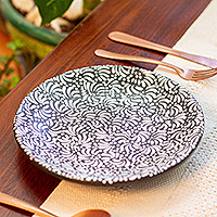 Platos de almuerzo de cerámica, 'Twilight Spring' (par) - Par de platos de almuerzo de cerámica de Talavera con estampado floral