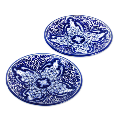 Keramische Mittagstischplatten, 'Puebla Kaleidoskop' (Paar) - 2 blau-weiße keramische Mittagstischplatten im Talavera-Stil
