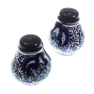 Salero y pimentero de cerámica, 'Puebla Kaleidoscope' (par) - Salero y pimentero de cerámica estilo Talavera azul y blanco