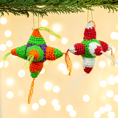 Gehäkelte Ornamente, (Paar) - Handgehäkelte bunte Piñata-Ornamente (Paar)