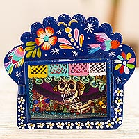 Featured review for Metal wall art, Showy Catrina