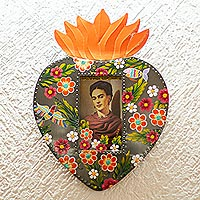 Tin plaque, 'Heart of Frida' - Handcrafted Frida Kahlo Heart Plaque or Photo Frame