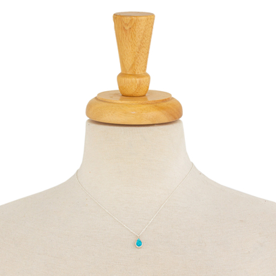 Türkisfarbene Halskette mit Anhänger, „Precious Drop“ - Taxco-Tropfenhalskette aus Sterlingsilber mit natürlichem Türkis