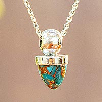 Collar colgante de plata esterlina, 'Amuleto de la tierra' - Collar colgante de plata de Taxco con turquesa compuesta