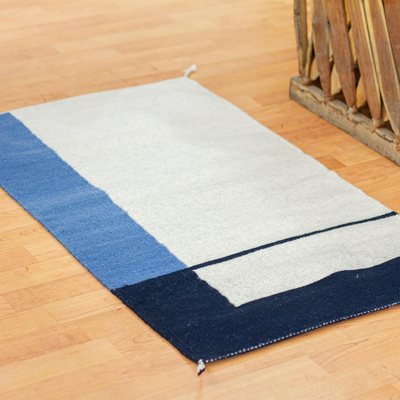 Tapete de lana zapoteca, (2x3.5) - Alfombra Moderna Azul y Blanca de Lana Zapoteca Tejida a Mano