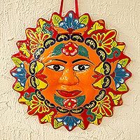 Keramikplakette im Talavera-Stil, „Pure Sun“ – farbenfrohe florale Sonnenwandplakette im Talavera-Stil aus Mexiko