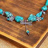 Collar con colgante de múltiples piedras preciosas, 'Dragonfly Embrace' - Collar con colgante de libélula de México