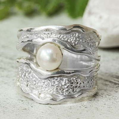 Cultured freshwater pearl cocktail ring, Bold Look