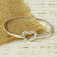 Sterling silver heart bracelet, 'Everlasting Heart' - Modern Sterling Silver Heart Bracelet from Taxco