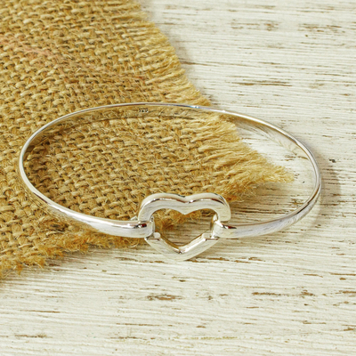 Modern Sterling Silver Heart Bracelet from Taxco, 'Everlasting Heart