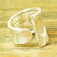 Sterling silver wrap ring, 'Mirror's Reflection' - Wide Silver Wrap Ring