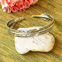 Sterling silver cuff bracelet, 'Acanthus' - Leaf Motif Cuff Bracelet