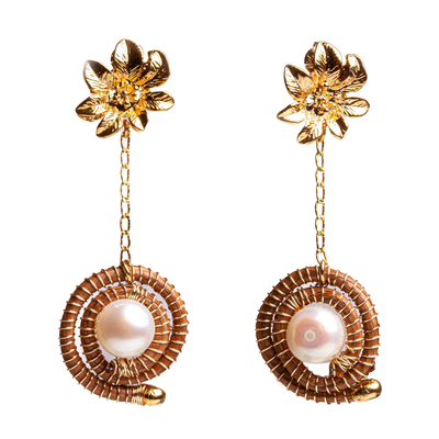 Pendientes colgantes de perlas cultivadas chapadas en oro - Aretes chapados en oro y perlas cultivadas de aguja de pino