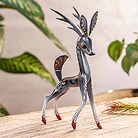 Wood alebrije sculpture, 'Dainty Deer in Grey' - Handcrafted Grey Deer Alebrije Sculpture