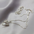 Halskette mit Medaillonanhänger aus Sterlingsilber - Medaillon-Halskette mit Libellenmotiv