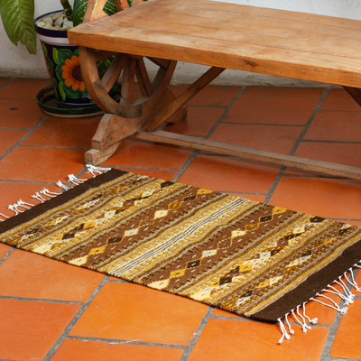 Teppich aus zapotekischer Wolle, 'Oaxaca Laubsägearbeit'. - Brauner und goldener Webteppich mit geometrischem Muster