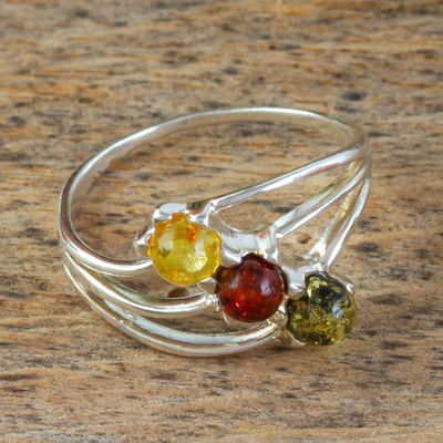 Amber cocktail ring, 'Beaded Steps' - Three-Stone Amber Cocktail Ring in Sterling Silver