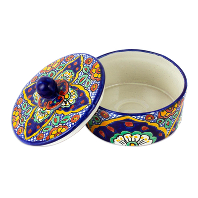 Tortilla-Servierer aus Keramik, 'Hidalgo Fiesta'. - Tortilla-Halter aus Keramik im Talavera-Stil mit Deckel aus Mexiko