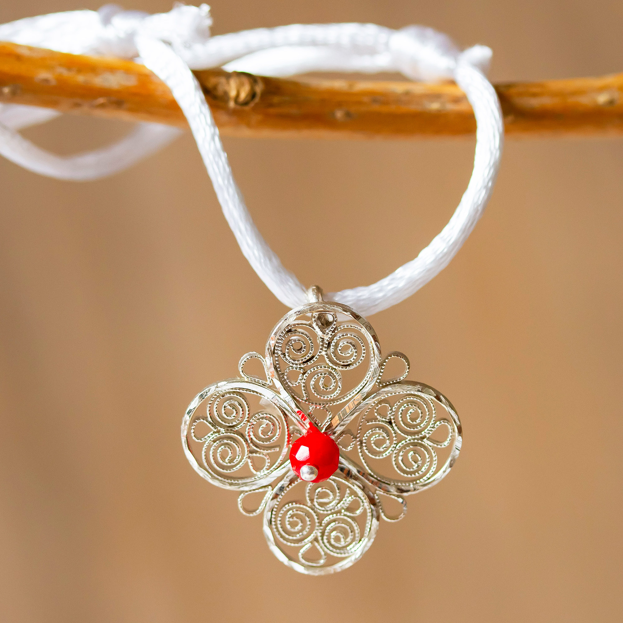 Gold Flower Clover Necklace with Crystal