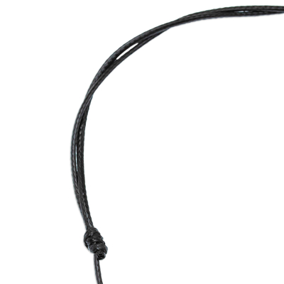 Halskette mit Pappmaché-Anhänger - Handbemalte herzförmige Kolibri-Anhänger-Halskette