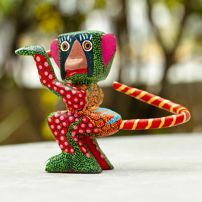 Wood alebrije figurine, 'Crazy Monkey' - Handmade Animal Alebrije Figurine