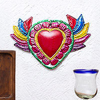 Acento de pared de estaño en relieve, 'Corazón colorido' - Decoración de pared de hoja de estaño en relieve multicolor