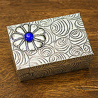 Caja decorativa de aluminio, 'Radiant Treasure' - Caja decorativa con tapa en repujado de aluminio de México