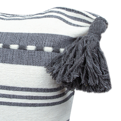 Kissenbezug aus Baumwolle - Handgewebter Kissenbezug in Elfenbein und Grau aus Mexiko