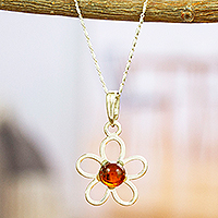 Amber pendant necklace, 'Sweet Daisy Treasure' - Mexican 925 Sterling Silver and Amber Pendant Necklace