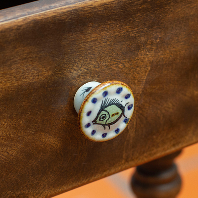 Tiradores de cerámica, (juego de 4) - Juego de 4 perillas de cerámica con temática de peces pintadas a mano en México