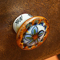 Pomos de cerámica, 'Floral Handiness' (juego de 4) - Juego de 4 pomos de cerámica con motivos florales pintados a mano en México