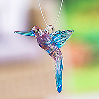 Adorno de vidrio reciclado, 'Mauve Paradise Hummingbird' - Adorno de colibrí de vidrio reciclado soplado a mano en malva