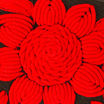 Pulsera de algodón, 'Crimson Passion' - Pulsera de algodón bordada con detalles florales carmesí