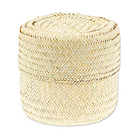 Natural fiber basket, 'Raw and Chic' - Decorative Palm Fiber Basket with Lid Hand-Woven in Mexico