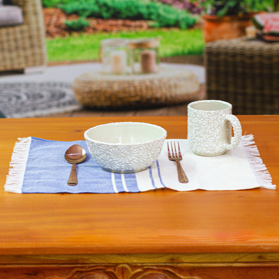 Tischset aus Baumwolle - Handgewebtes Tischset aus blauer und elfenbeinfarbener Baumwolle mit Fransen