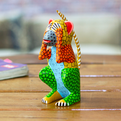 Alebrije-Figur aus Holz - Alebrije-Figur aus Holz, Affe, bemalt in Grün und Gelb
