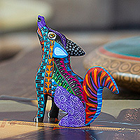Figura de alebrije de madera, 'Spirited Coyote' - Figura de Coyote Alebrije de Madera Pintada a Mano en México
