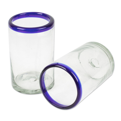 Vasos de vidrio reciclado soplado, (par) - Par de vasos de vidrio reciclado soplado a mano con borde azul