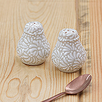 Ceramic salt and pepper set, 'Sublime Spring' (2 pieces) - Beige and Ivory Ceramic Salt and Pepper Set (2 pieces)